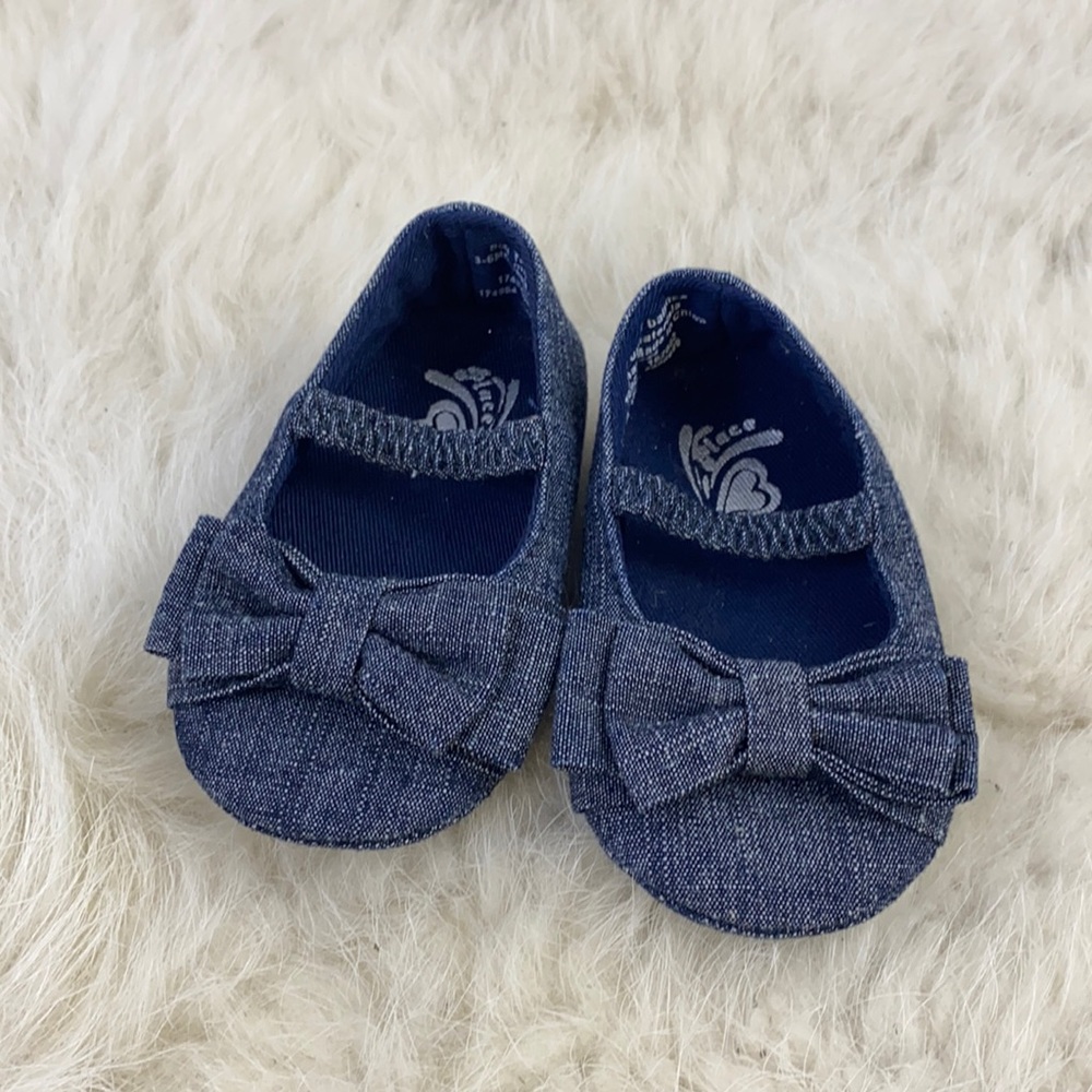 Baby girl shoes 3 to 6 months